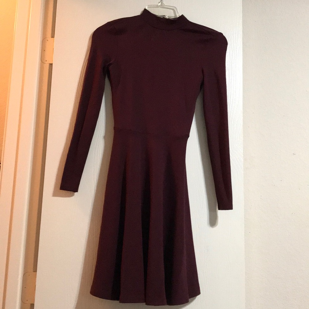 Purple long sleeve fit flare sleeve